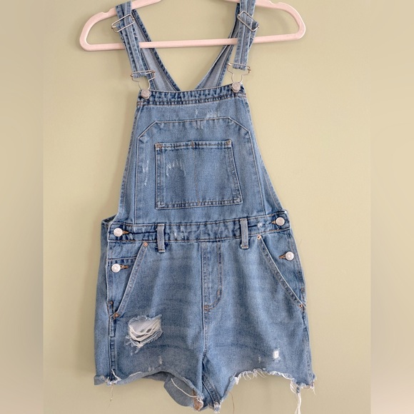 wild fable Pants - WILD FABLE Overall Shorts - Cute Distressed - Relaxed fit/ Y2K Retro